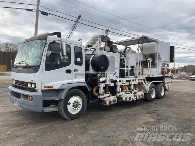 GMC T8500 Work Trucks / Municipal