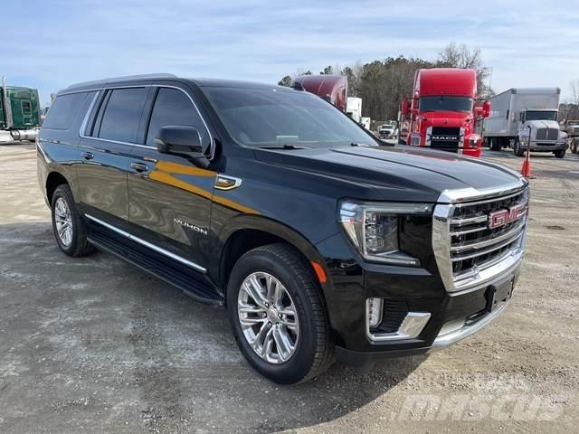 GMC Yukon Automobiles / SUVS
