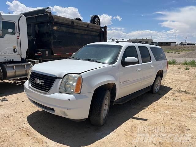 GMC Yukon Automobiles / SUVS