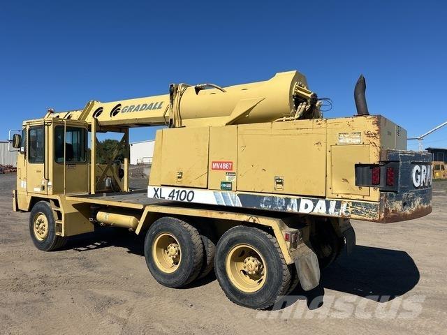 Gradall XL4100 Wheeled excavators