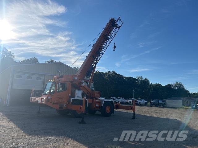 Grove AT-422 Mobile and all terrain cranes