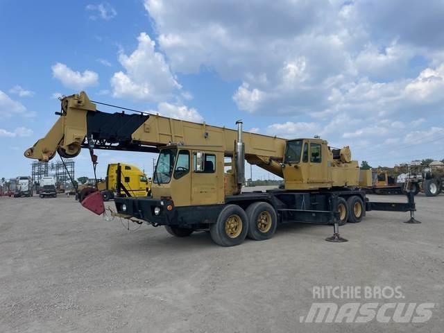 Grove TMS-300B Crawler Cranes