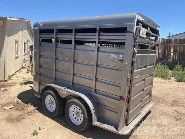  GRUPO Livestock Trailers