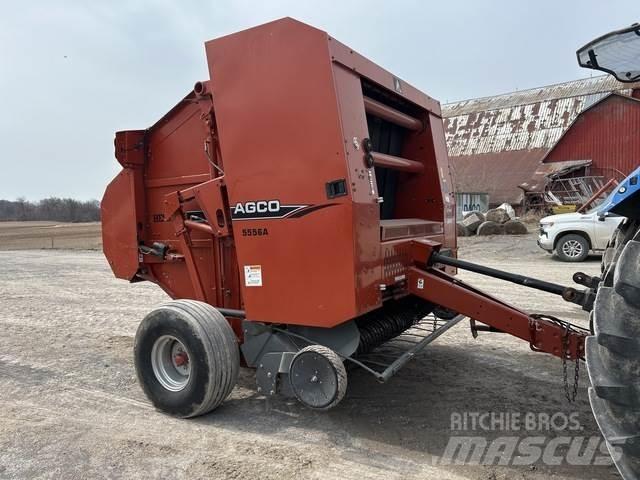 Hesston 5556A Round Balers