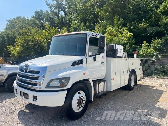 Hino 338 Work Trucks / Municipal