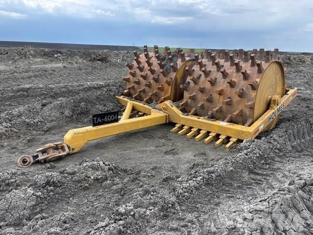 Holmes 60X60 Towed vibratory rollers
