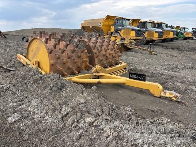 Holmes 60X60 Towed vibratory rollers