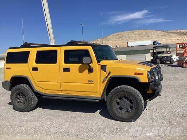 Hummer H2 Automobiles / SUVS