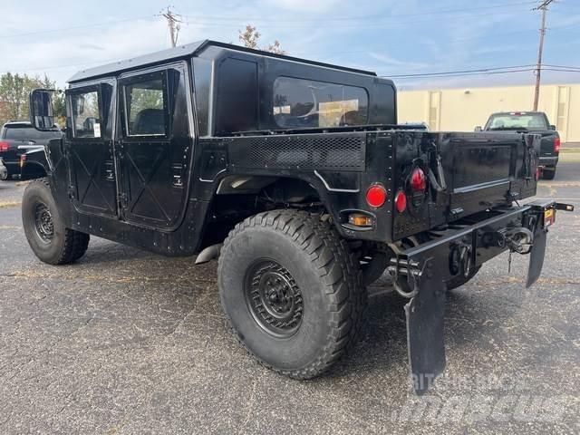 Hummer M11 Pickup Trucks