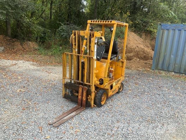 Hyster E25XL Electric Forklifts