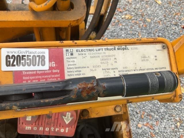 Hyster E25XL Electric Forklifts