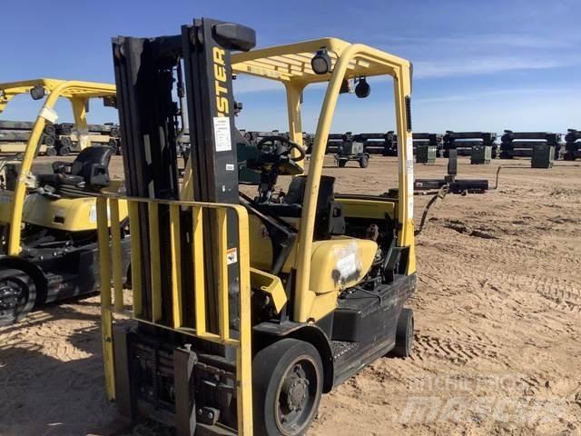 Hyster S40FT Electric Forklifts