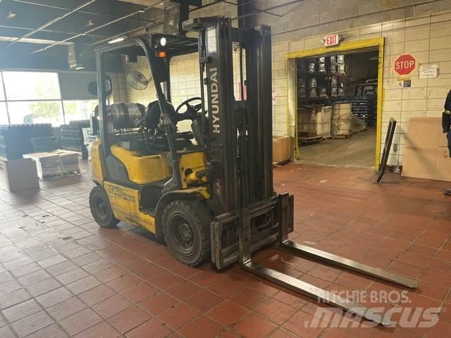 Hyundai 25L-7A Other