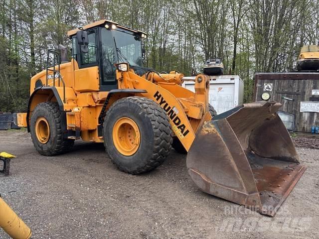 Hyundai HL960 Wheel Loaders