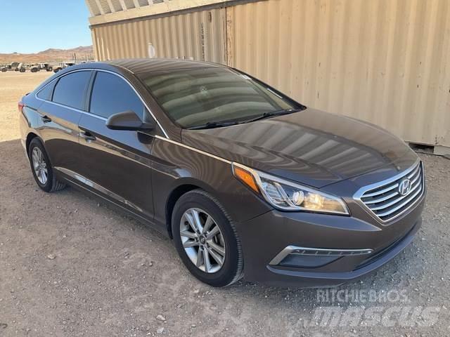 Hyundai Sonata Automobiles / SUVS