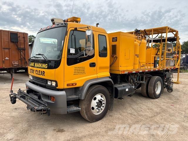 Isuzu FTR Work Trucks / Municipal