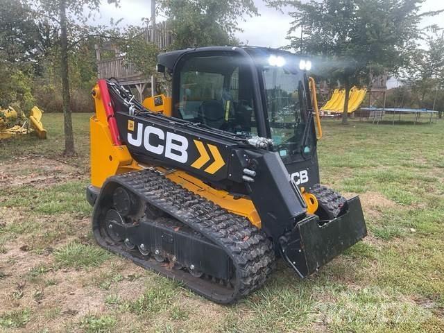 JCB 3TS-8T Skid Steer Loaders