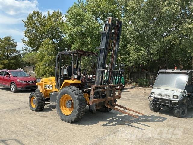 JCB 930 Rough Terrain Trucks