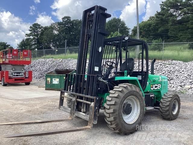 JCB 940 Rough Terrain Trucks