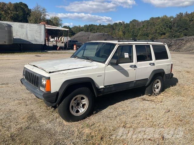 Jeep Cherokee Automobiles / SUVS