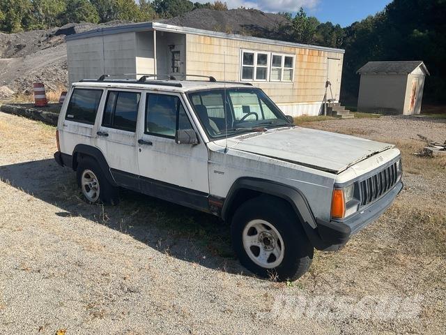Jeep Cherokee Automobiles / SUVS