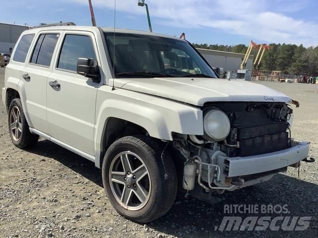 Jeep Patriot Automobiles / SUVS