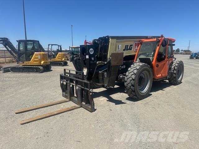 JLG 1055 Telescopic Handlers