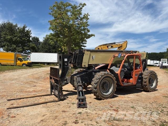 JLG 1055 Telescopic Handlers