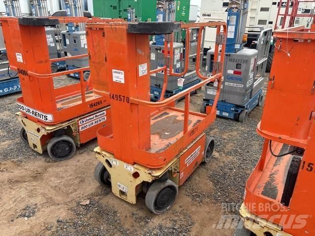 JLG 1230ES Vertical mast lifts