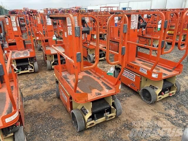 JLG 1230ES Vertical mast lifts