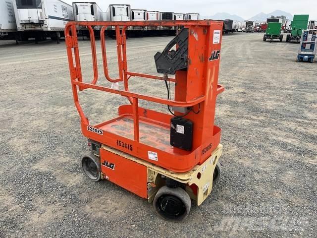 JLG 1230ES Vertical mast lifts