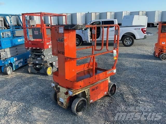 JLG 1230ES Vertical mast lifts