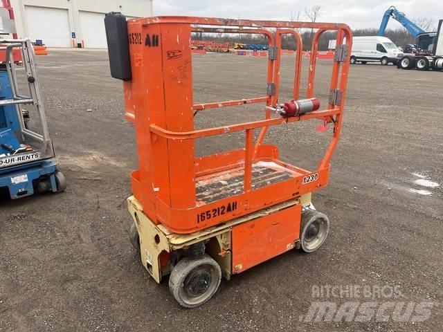 JLG 1230ES Vertical mast lifts