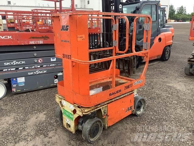 JLG 1230ES Vertical mast lifts