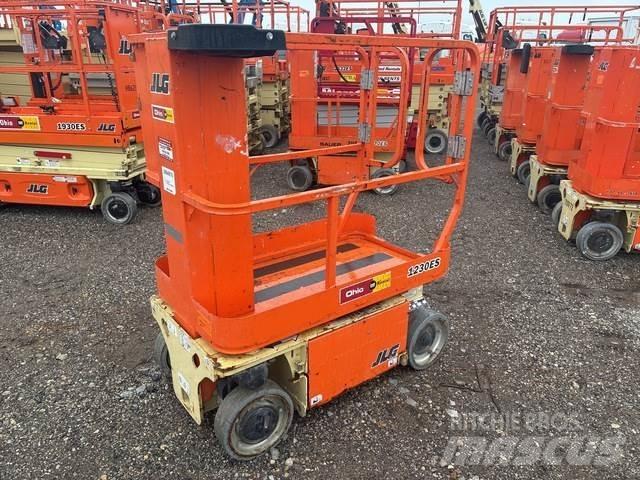 JLG 1230ES Vertical mast lifts