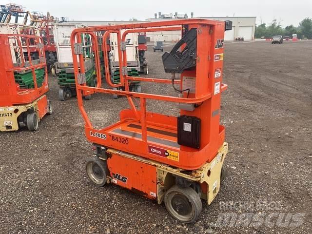 JLG 1230ES Vertical mast lifts