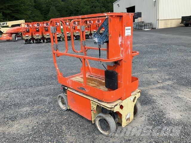 JLG 1230ES Vertical mast lifts
