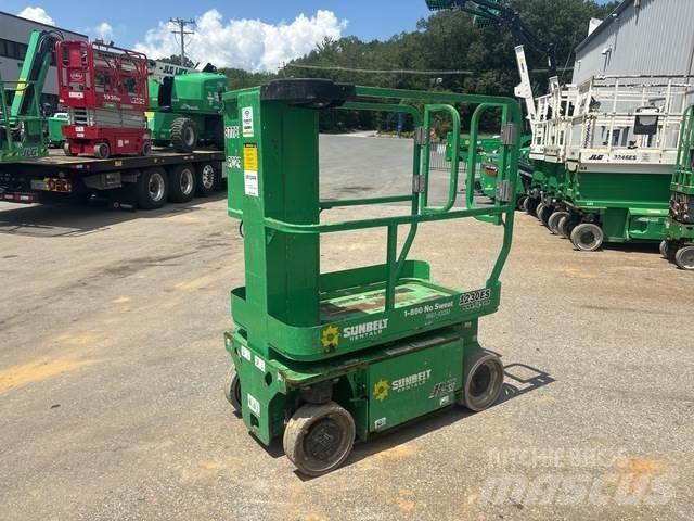 JLG 1230ES Vertical mast lifts