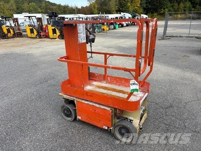JLG 1230ES Vertical mast lifts
