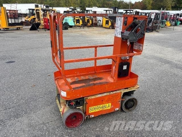 JLG 1230ES Vertical mast lifts