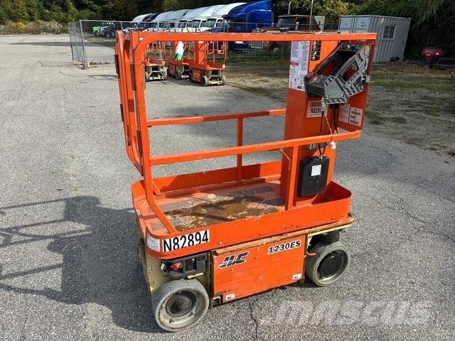 JLG 1230ES Vertical mast lifts