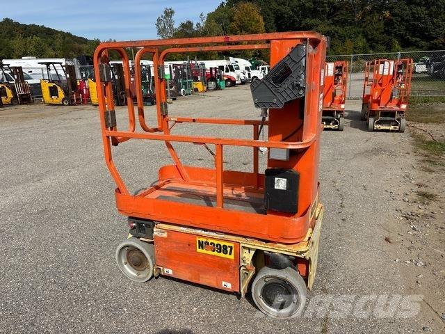 JLG 1230ES Vertical mast lifts