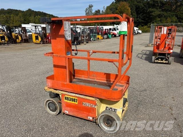 JLG 1230ES Vertical mast lifts