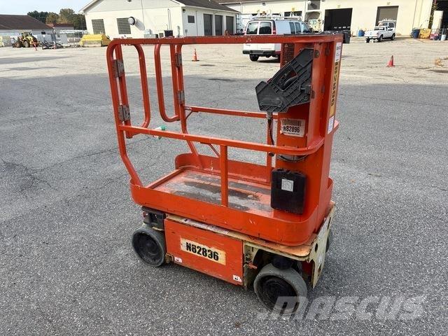 JLG 1230ES Vertical mast lifts