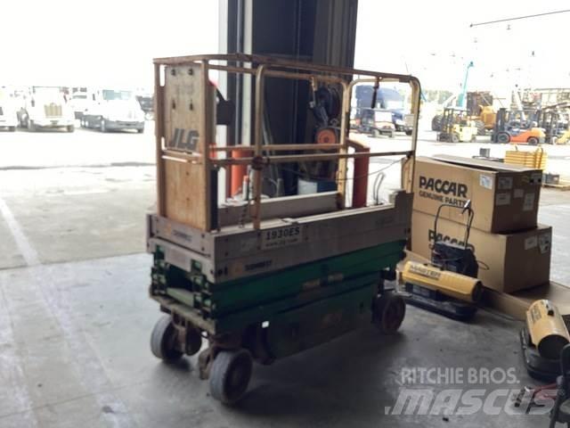 JLG 1930 ES Scissor Lifts