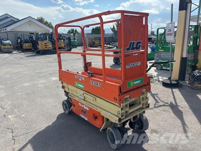 JLG 1930 ES Scissor Lifts