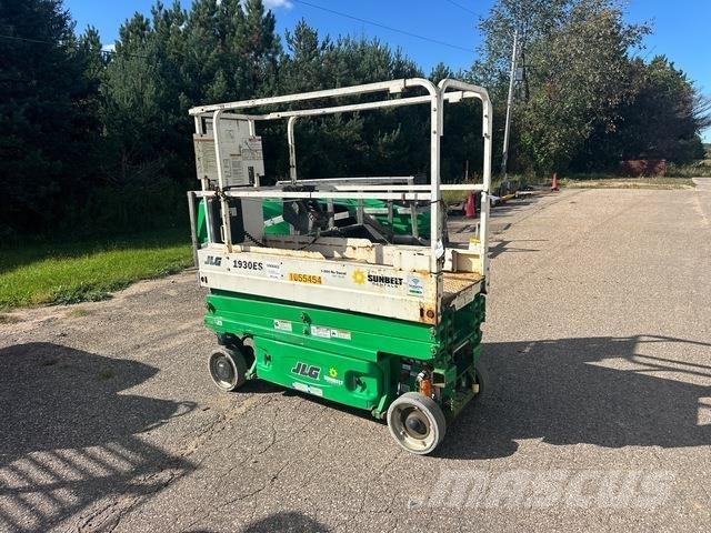 JLG 1930 ES Scissor Lifts