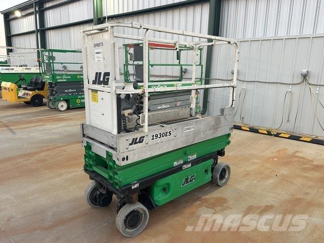 JLG 1930 ES Scissor Lifts