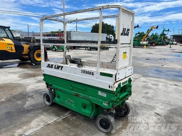 JLG 1930ES Scissor Lifts