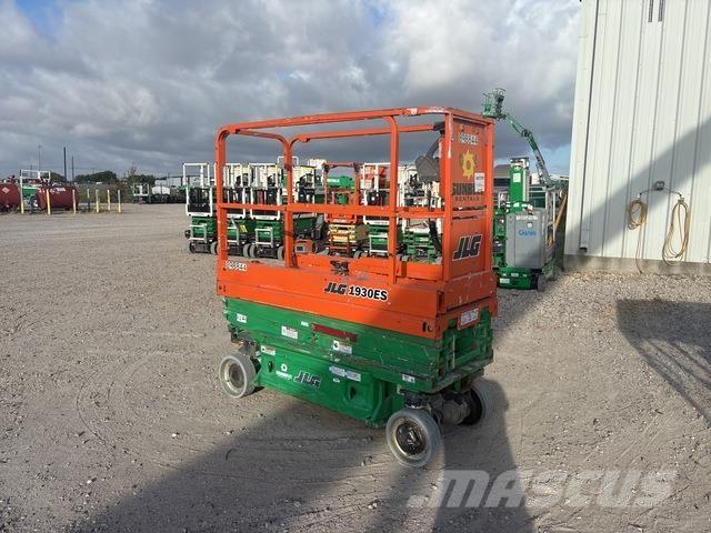 JLG 1930ES Scissor Lifts